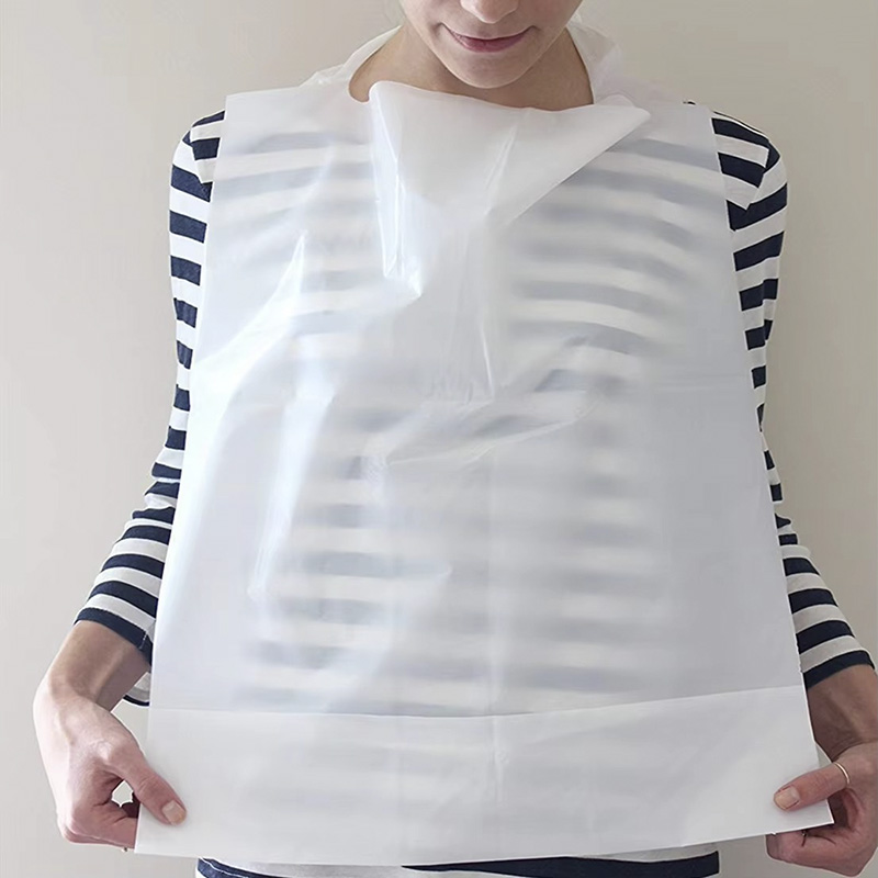 使い捨てポケット付きエプロン